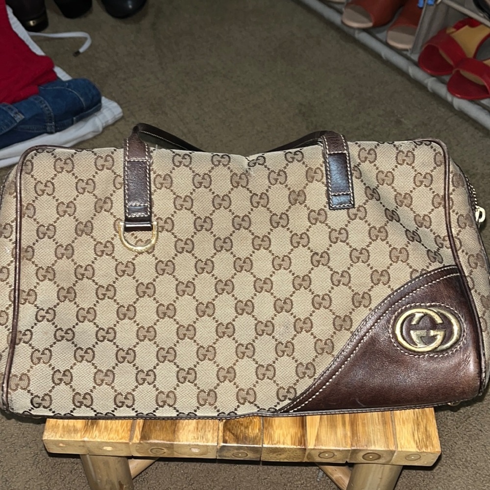 Gucci shoulder bag